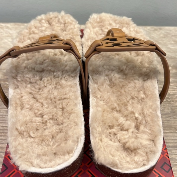 Tory Burch Miller Cloud Shearling - Picture 3 of 4